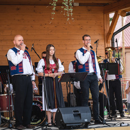 Zväčšiť fotografiu - V nitrianskych sučanoch oslavovali naraz dve výročia - TSK_Nitrianske Sučany_víkend_mini-13